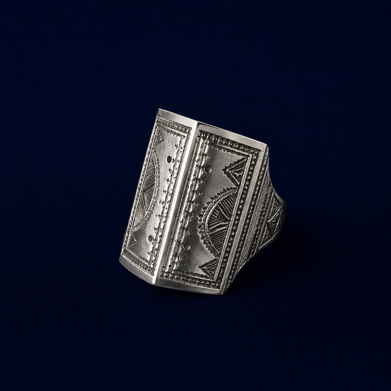 Bague n°7 - Bouclier